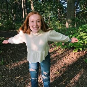 Meet your Posher, Delia